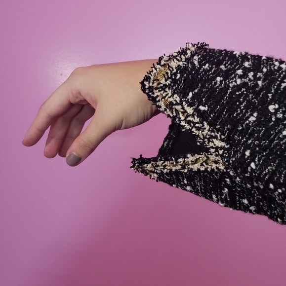 Classy - Picture 4 of 4